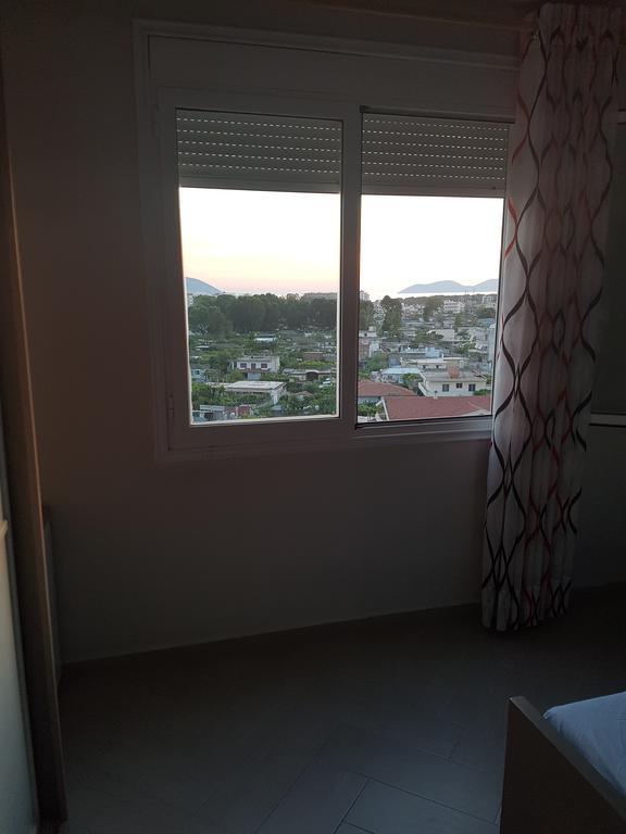 Modern Cozy Apartment Seaview فلورا المظهر الخارجي الصورة