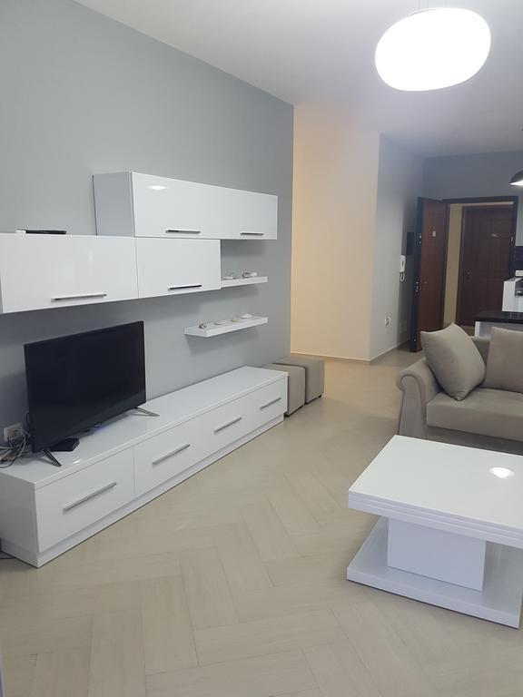 Modern Cozy Apartment Seaview فلورا المظهر الخارجي الصورة