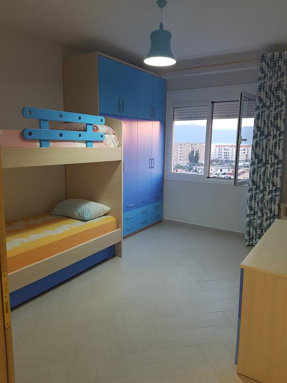 Modern Cozy Apartment Seaview فلورا المظهر الخارجي الصورة