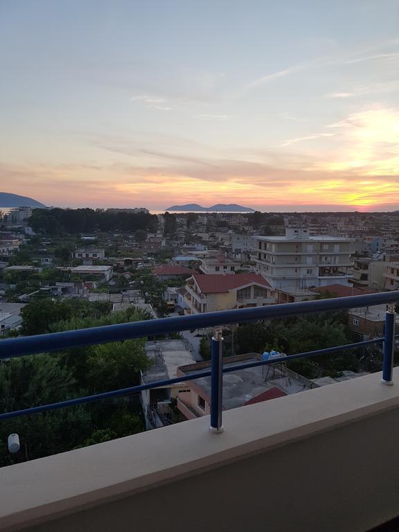 Modern Cozy Apartment Seaview فلورا المظهر الخارجي الصورة
