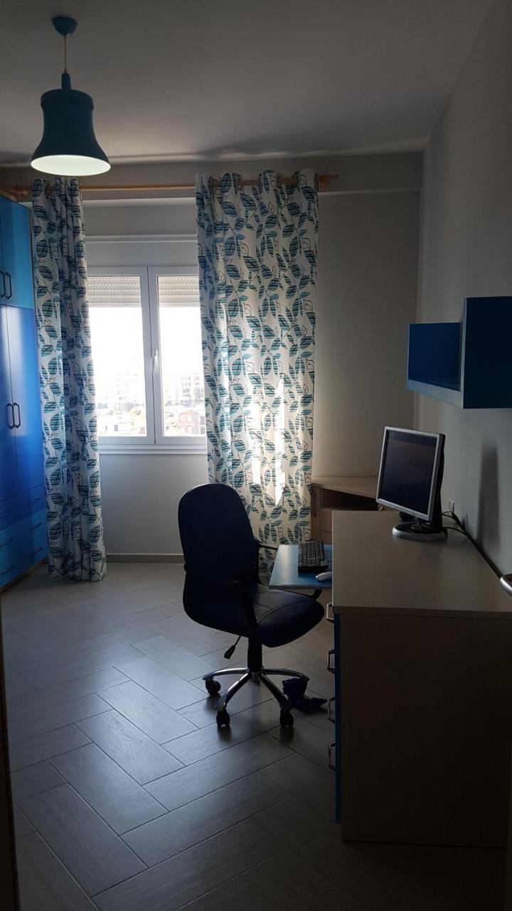 Modern Cozy Apartment Seaview فلورا المظهر الخارجي الصورة